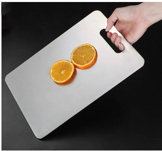 ɢʟᴏᴡᴀʀᴀ Titanium Cutting Board - لوح تقطيع التيتانيوم